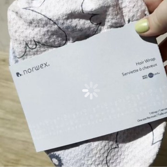 Norwex Nordic Blooms Hair Wrap - Limited Edition - Picture 3 of 6